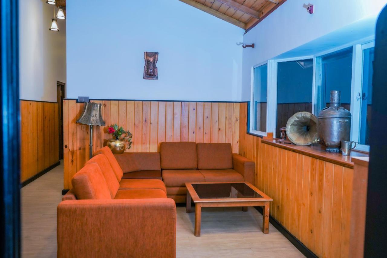Blue Moon Residency Hotel Nuwara Eliya Exterior photo