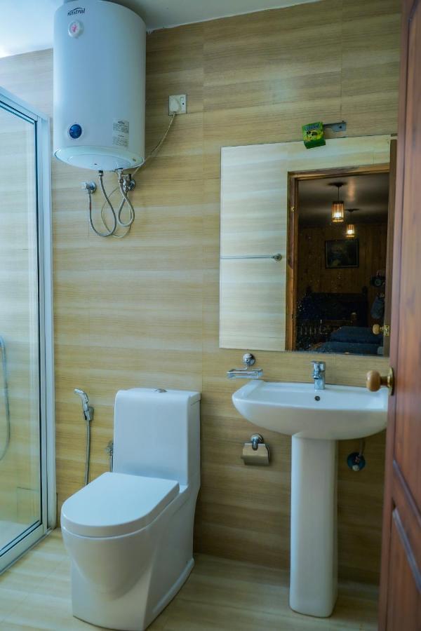 Blue Moon Residency Hotel Nuwara Eliya Exterior photo