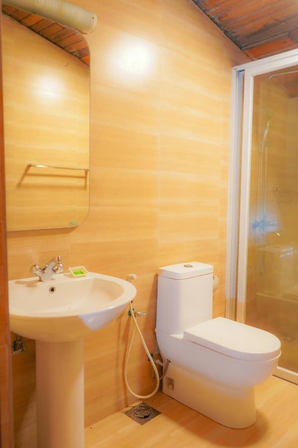 Blue Moon Residency Hotel Nuwara Eliya Exterior photo