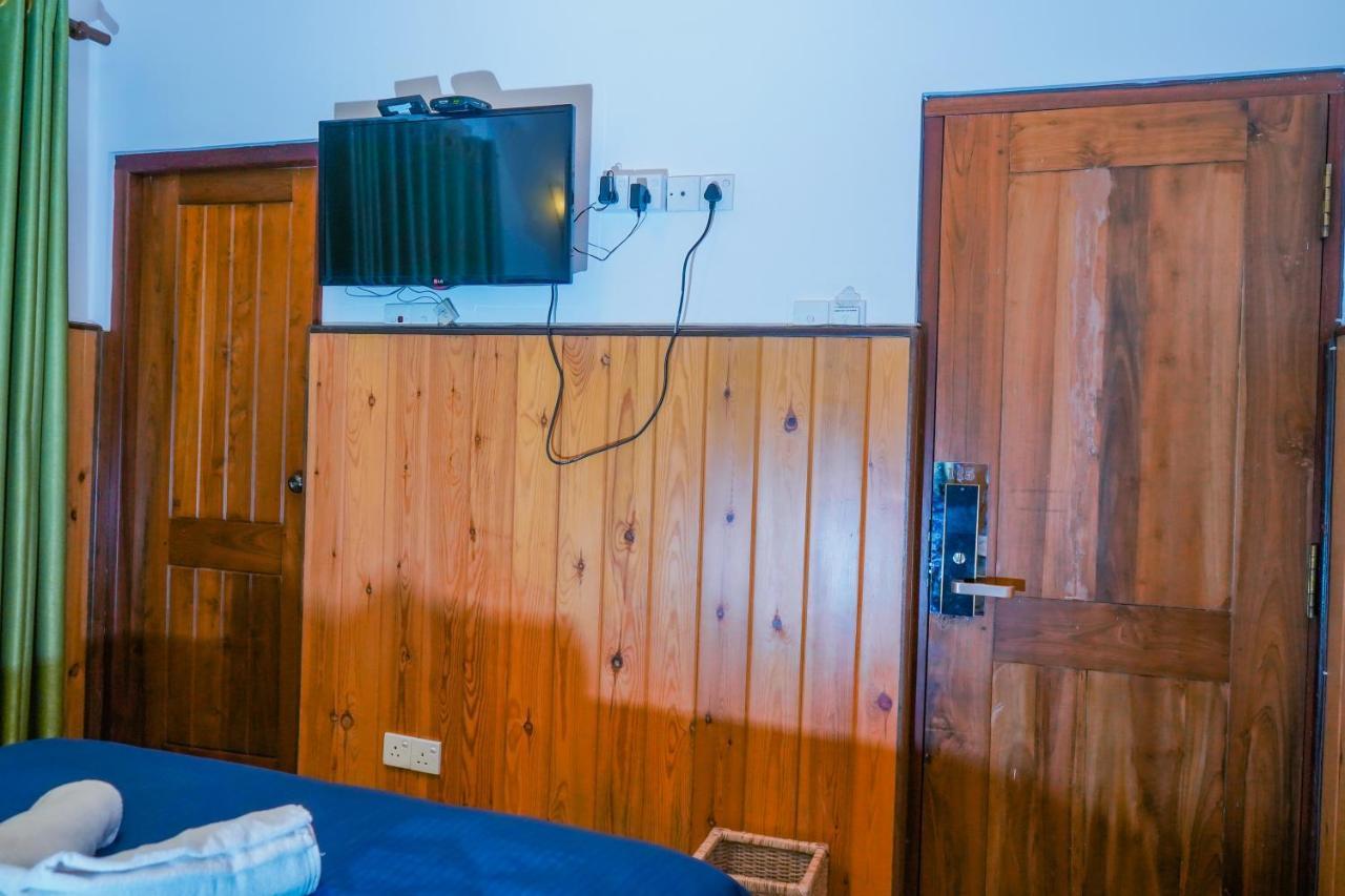 Blue Moon Residency Hotel Nuwara Eliya Exterior photo