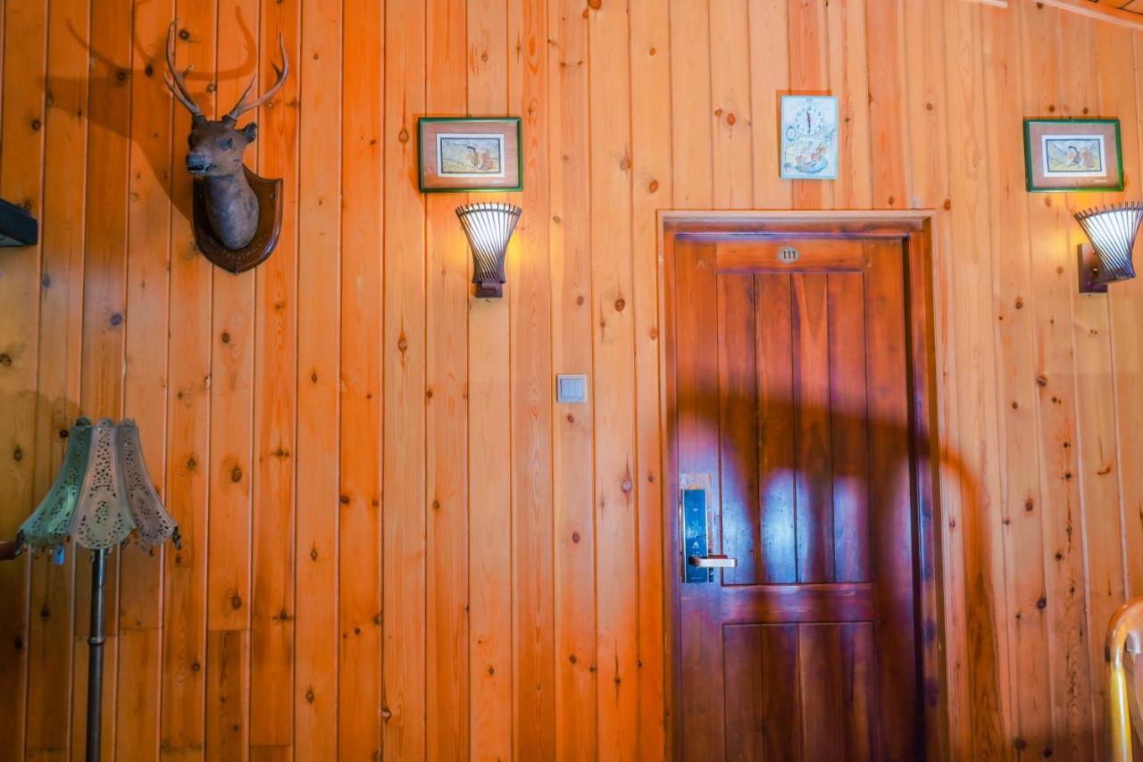 Blue Moon Residency Hotel Nuwara Eliya Exterior photo